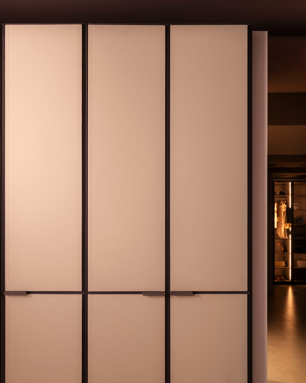 Website_Wardrobe_Gallery_Doric_ (5).png